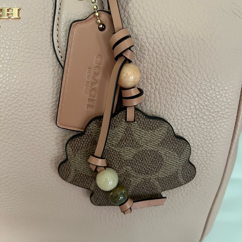 Coach Rowan Large Satchel Bag
With Shell Charm And Wristlet - Picture 3 of 9